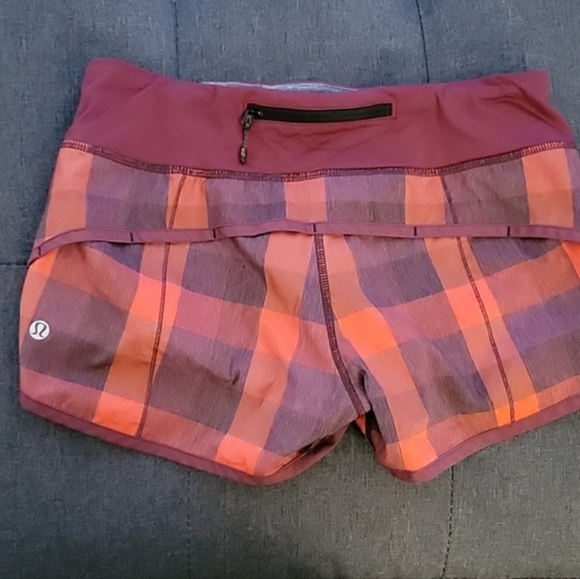 Lululemon Run: Speed Shorts Red Buffalo plaid size 4 - Picture 5 of 7